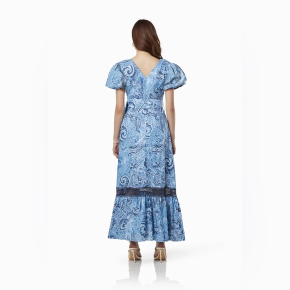 Elliatt Nixi Linen Midi Dress in Blue Multi Floral Print Small Vacation Casual - Picture 5 of 6